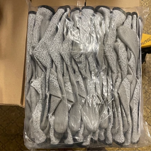 Vágásbiztos Dyneema kesztyű